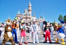 Disneyland Cast Members Rally for Unionization